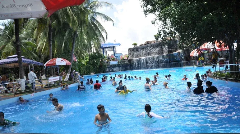 Hồ Hoạt Động 10