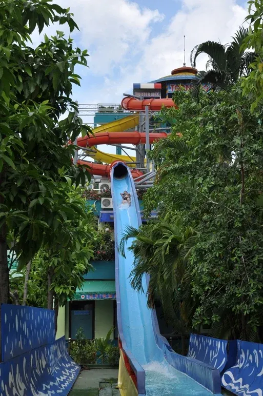Lốc Xoáy 8