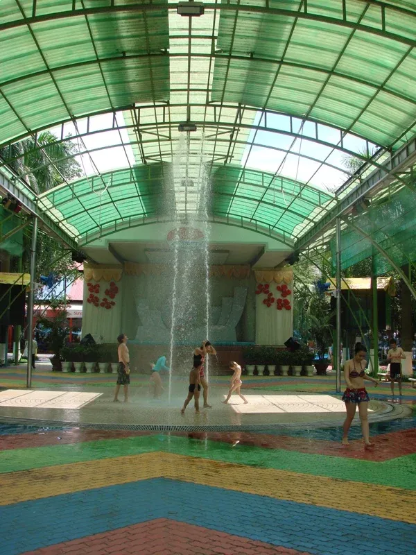Quảng trường vòi phun